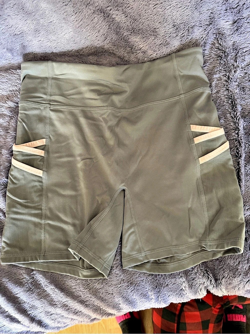 Fabletics Athletic Shorts in Gray Size Medium
